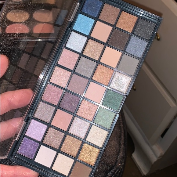 Makeup bundle - Picture 5 of 7